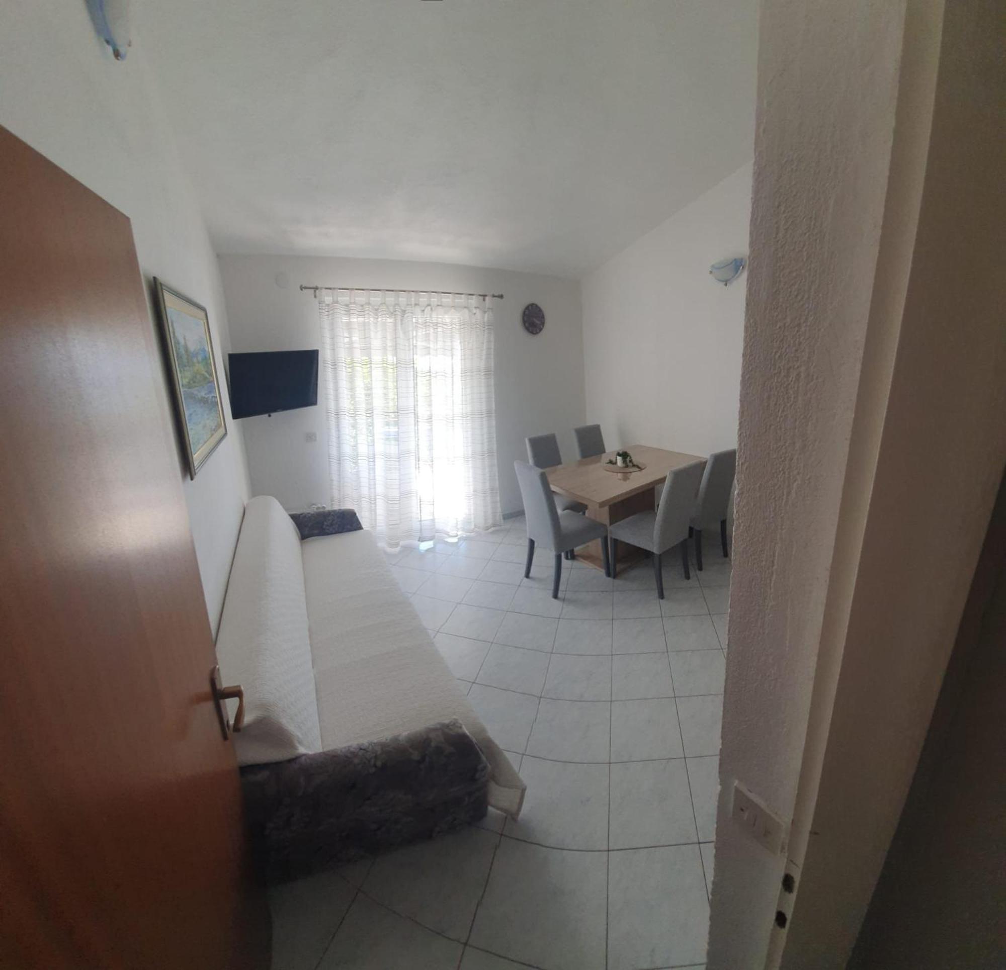 Apartments Garac Дуги Рат Екстериор снимка