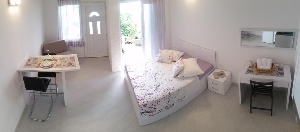 Apartments Garac Дуги Рат Екстериор снимка